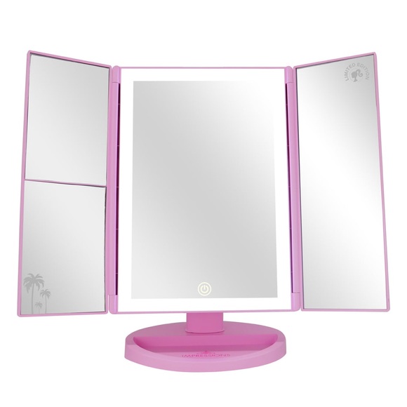 Barbie Tri Fold LED Mirror - LIMITED EDITION!! - Picture 3 of 7